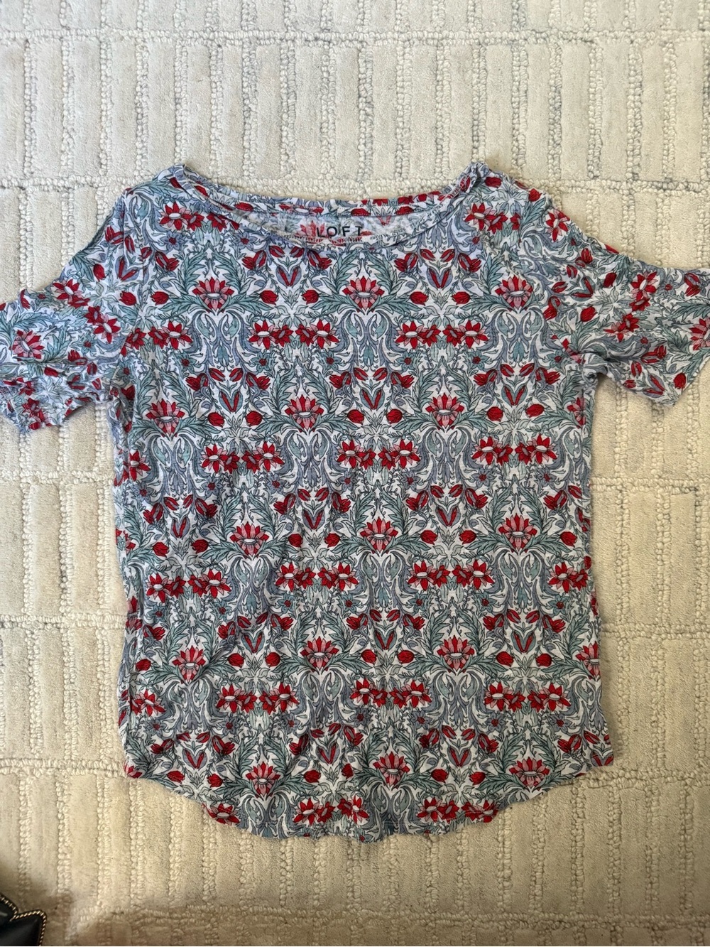 LOFT Short Sleeve Floral Tee in Blue and Red